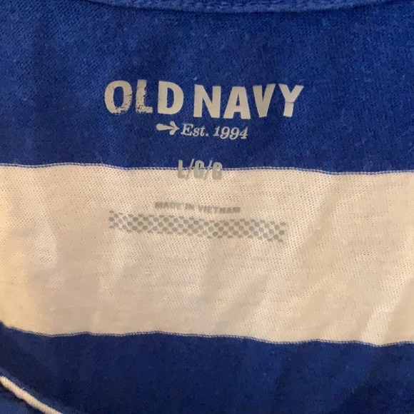 Old navy flowy tank - Picture 2 of 4